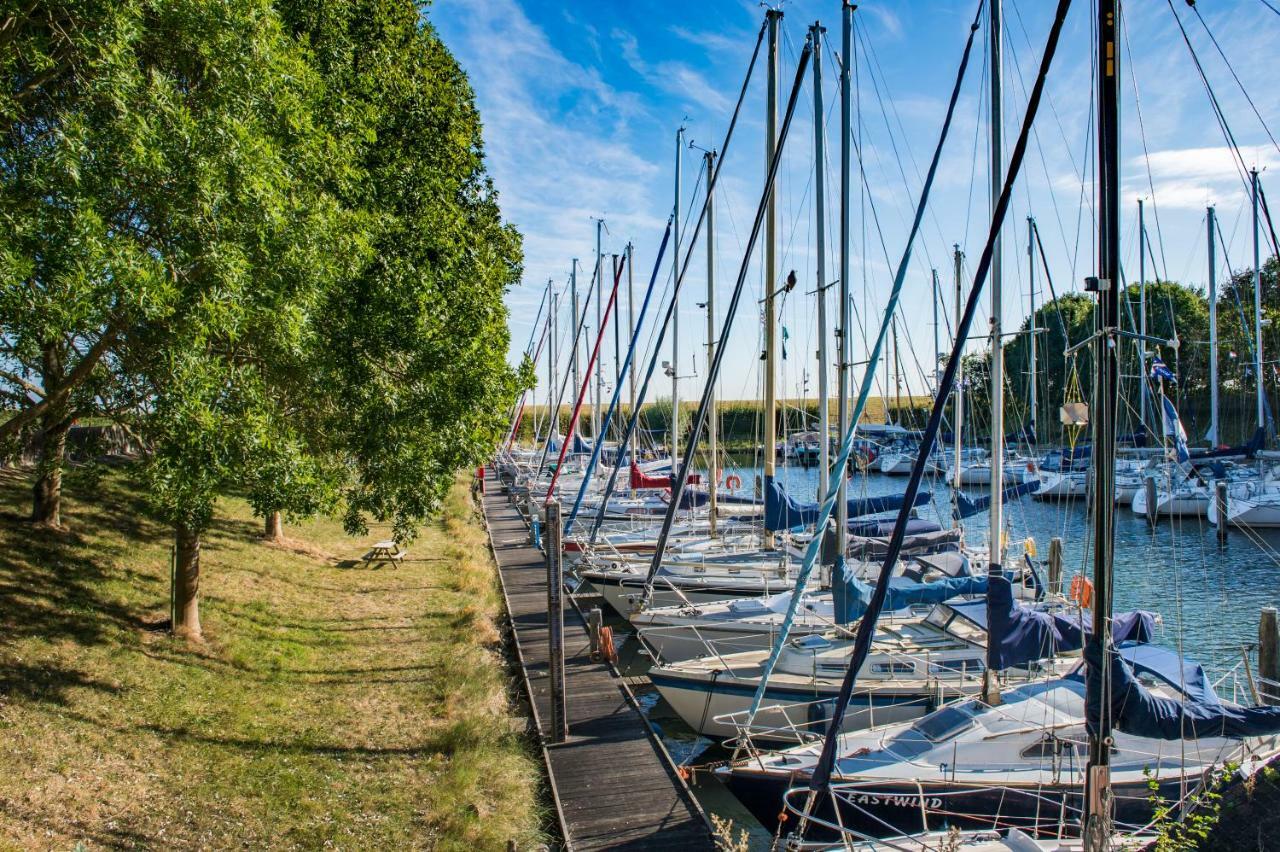 Hansa Watersport & Recreatie Wilhelminadorp Exterior photo